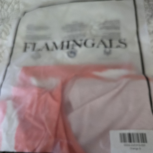 NWT Flamingals t-shirt - Picture 4 of 4